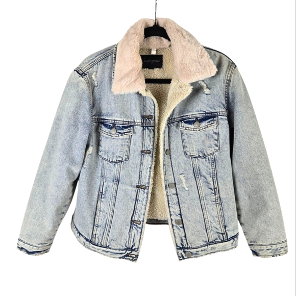 Banana Republic Oversized Acid Wash Sherpa Collar Buttoned Jean Jacket - Picture 1 of 13
